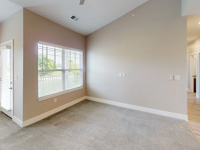 Alexander Pointe Apartments — Photo 45