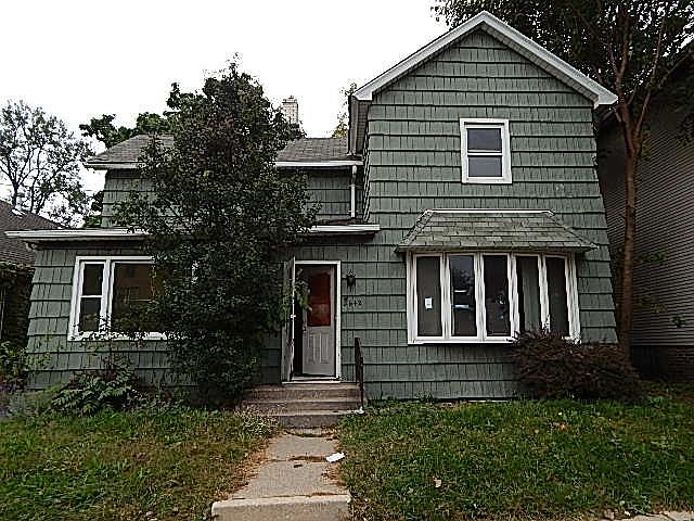 1st image of 2642 Vermont St
