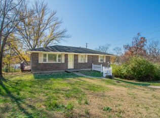 2303 W Edgewood Dr, Jefferson City, MO 65109