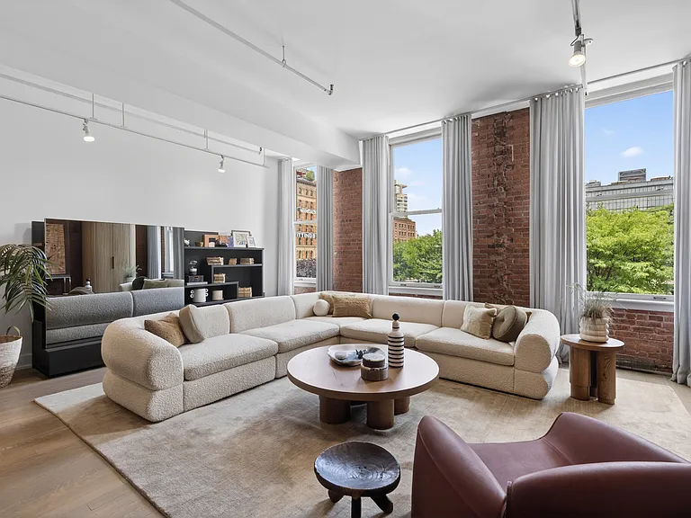 155 Hudson St #2S — Photo 7