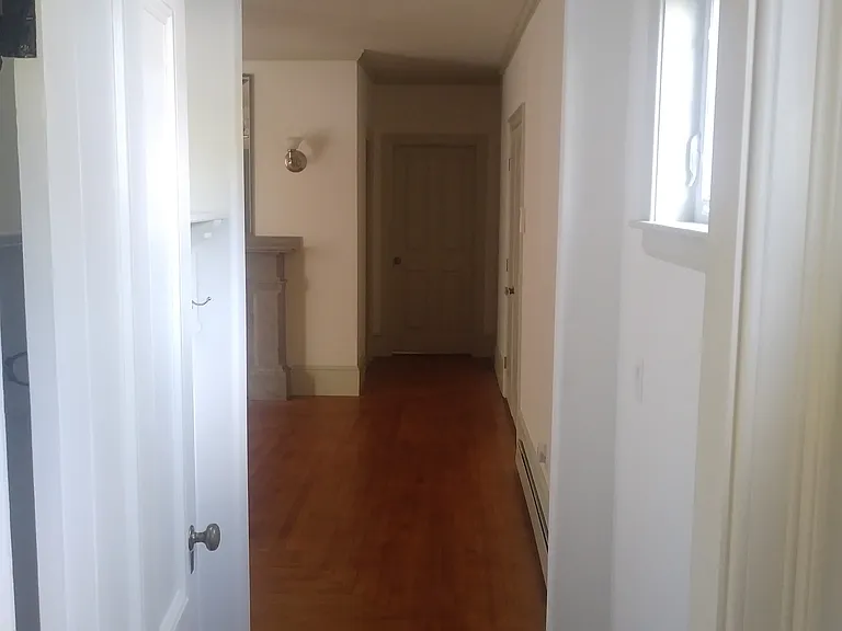 76 South St #1A — Photo 2