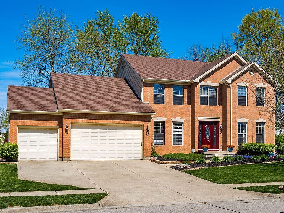 1st image of 2675 Woods Cres