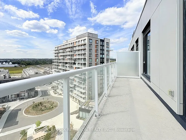 6 David Eyer Rd #Penthouse 915 — Photo 24