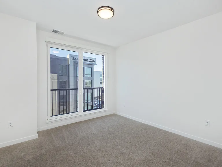 Oso Apartments — Photo 149