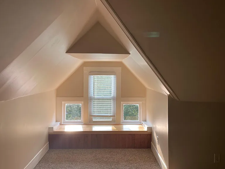 Window seat BR 5