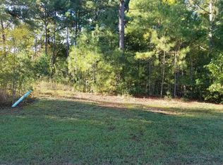69 Oak Creek Ridge Dr, Longview, TX 75605