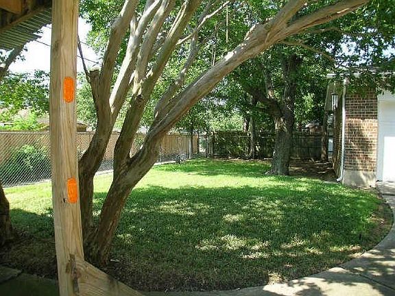 2nd image of 8420 Sweetwater Dr