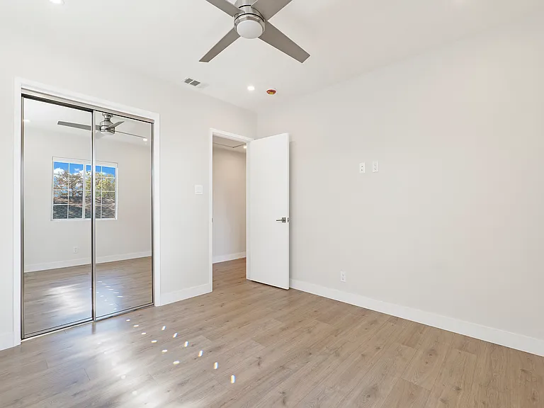 2254 Cross St — Photo 18