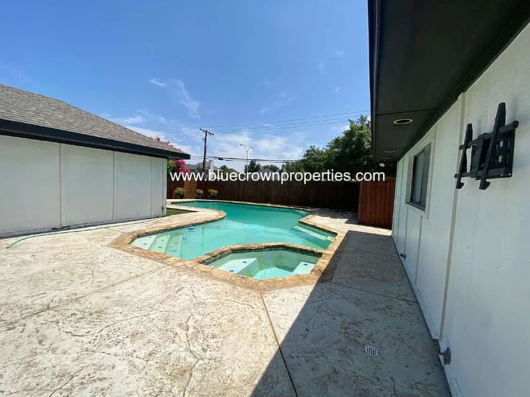 3736 Solarium Pl — Photo 27