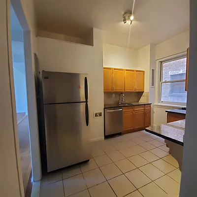 Rented by THOMAS F CAMPENNI CO | media 15