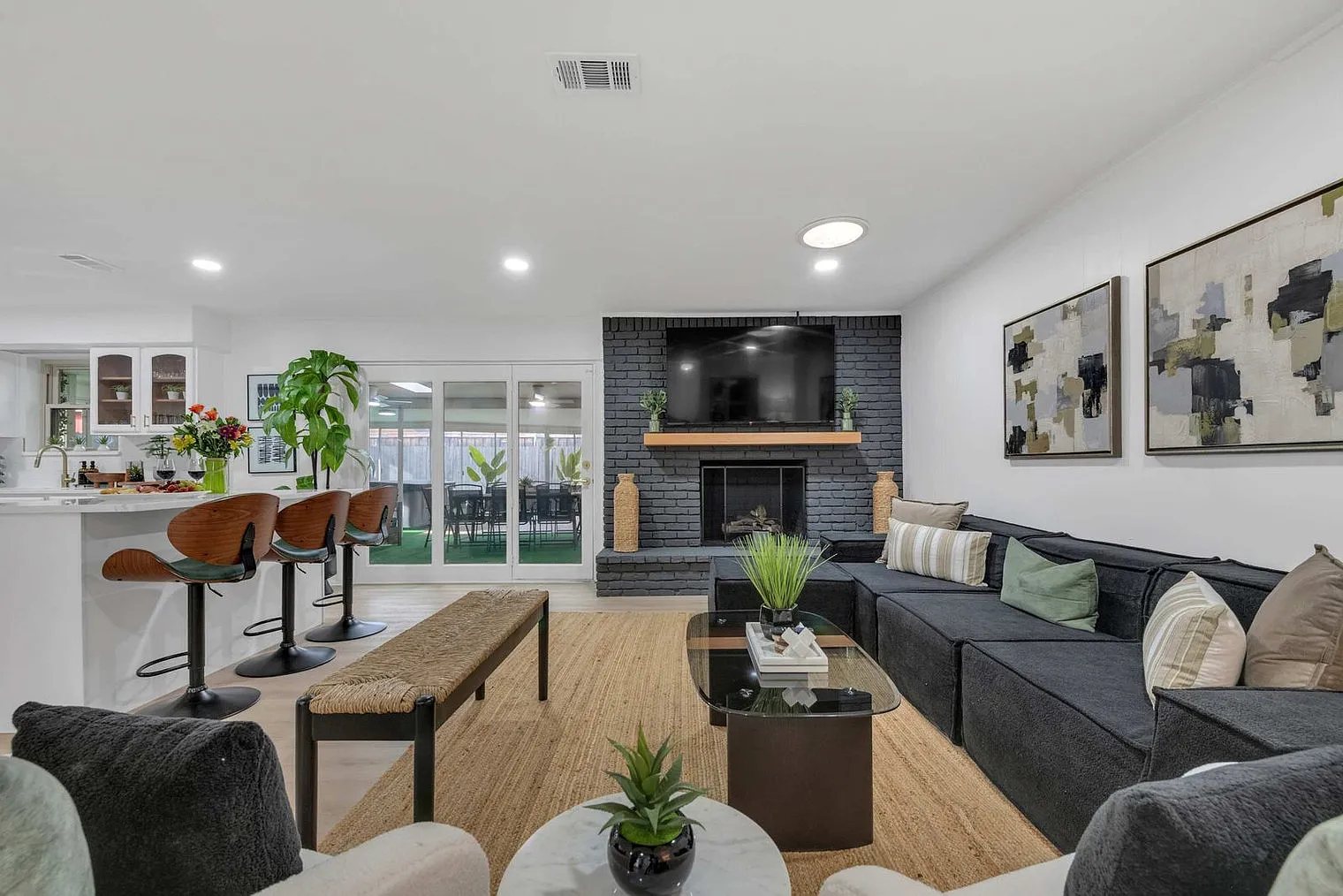 4 bed, 3.0 bath, 2217 sqft, $9,359 — Photo 1