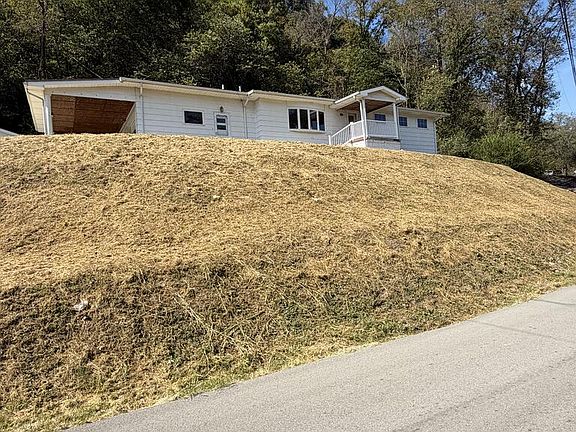 2nd image of 320 Cracker Bottom Rd