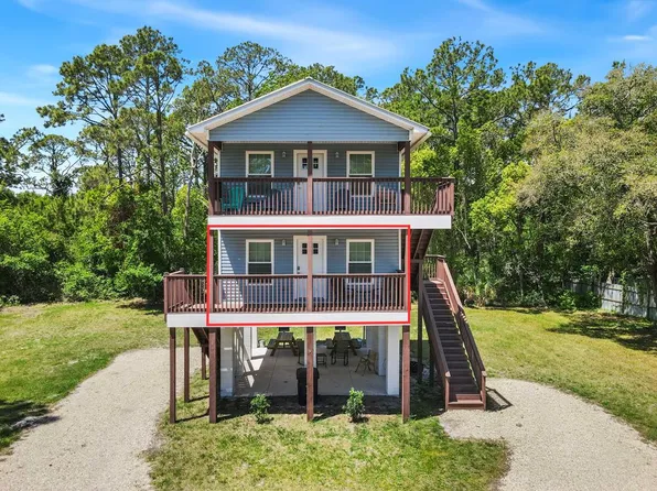9 Shuler St, Eastpoint, FL 32328
