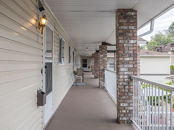 4th image of 32821 6th Ave #12