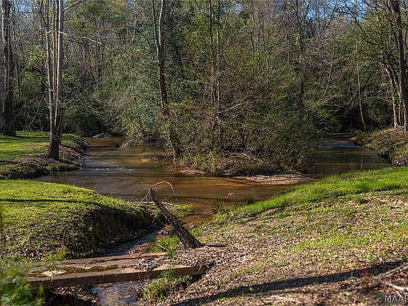 3rd image of 3889 Drewry Rd