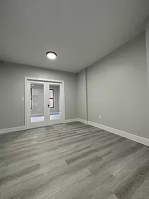 Rented by Peter R. Hungerford, LREB | media 17