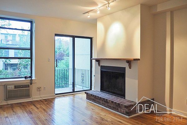 1st image of 122 Wyckoff St APT 3