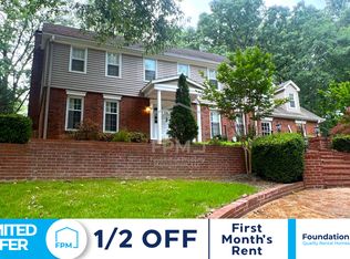 7939 Dovie Ln, Germantown, TN 38138