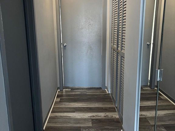5th image of 5209 Le Parc Dr #35