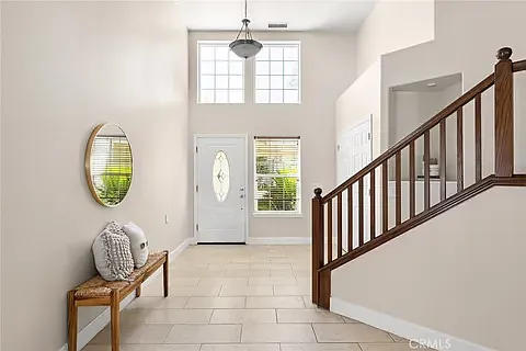 3 bed, 2.5 bath, 2023 sqft, $2,750 — Photo 4