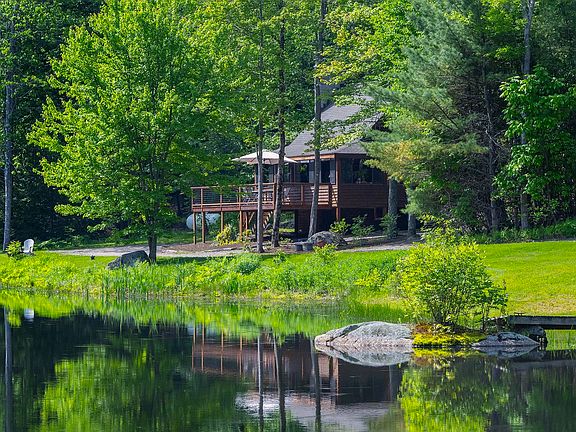 3rd image of 385 Irish Hill Road