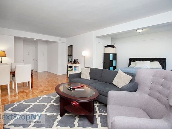 2nd image of 333 E 46th St APT 10J