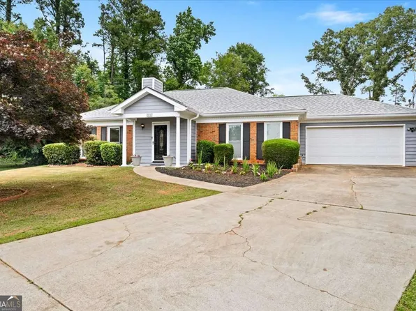 916 Bass Ct, Lawrenceville, GA 30043