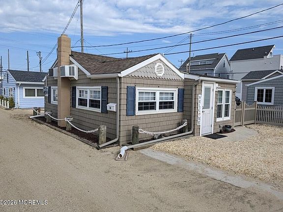 2nd image of 34 E Tarpon Way