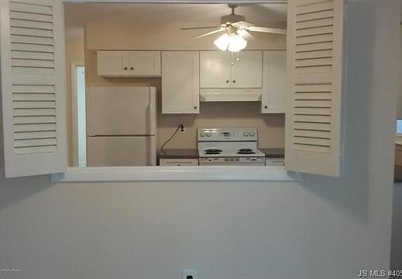 5th image of 3 3-b Bayberry Lane Ln