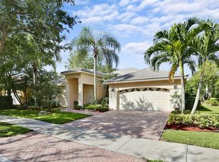 2883 Oakbrook Dr, Fort Lauderdale, FL 33332