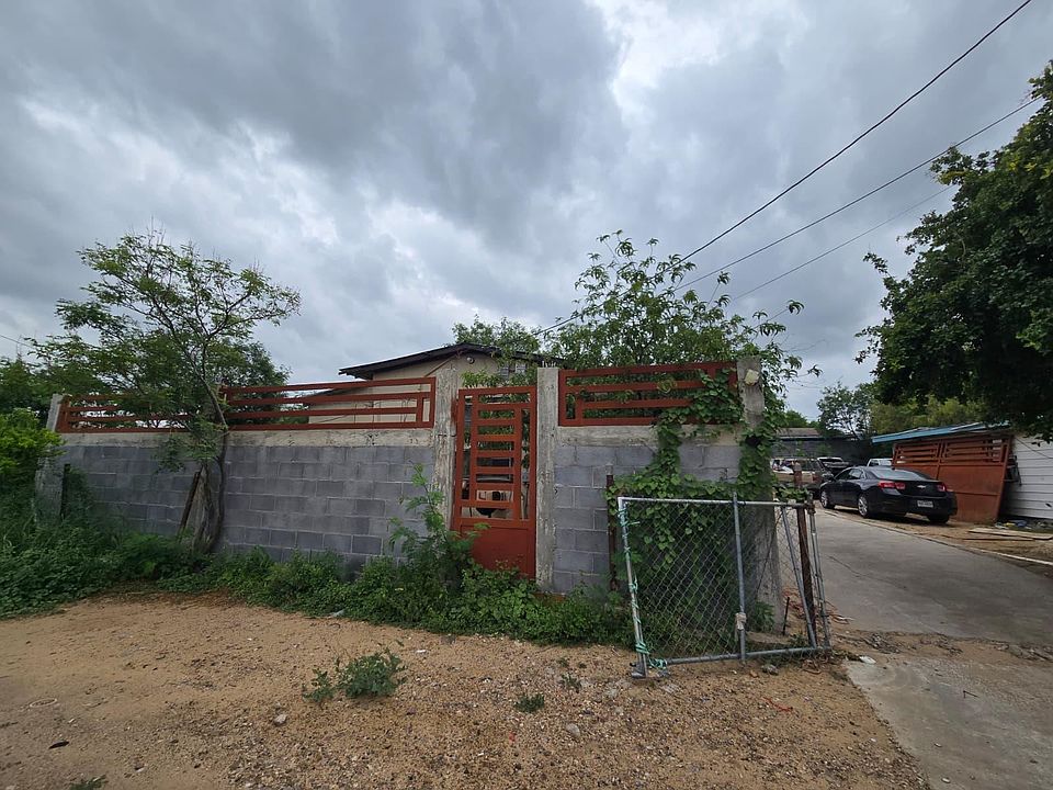 1st image of 2413 Santa Clara St