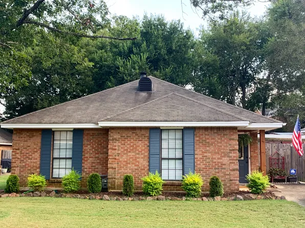 130 Hillabee Ct, Montgomery, AL 36117