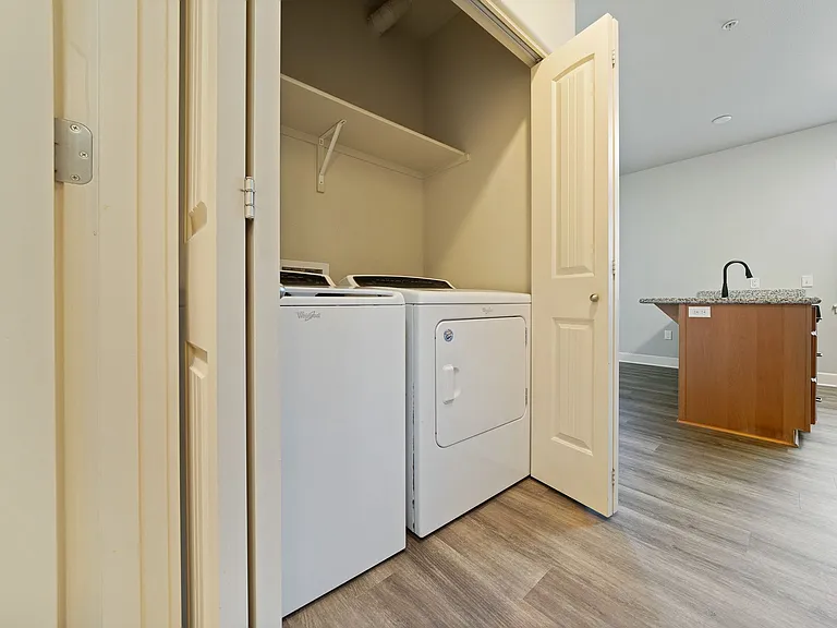 Webster Ridge Apartments — Photo 15
