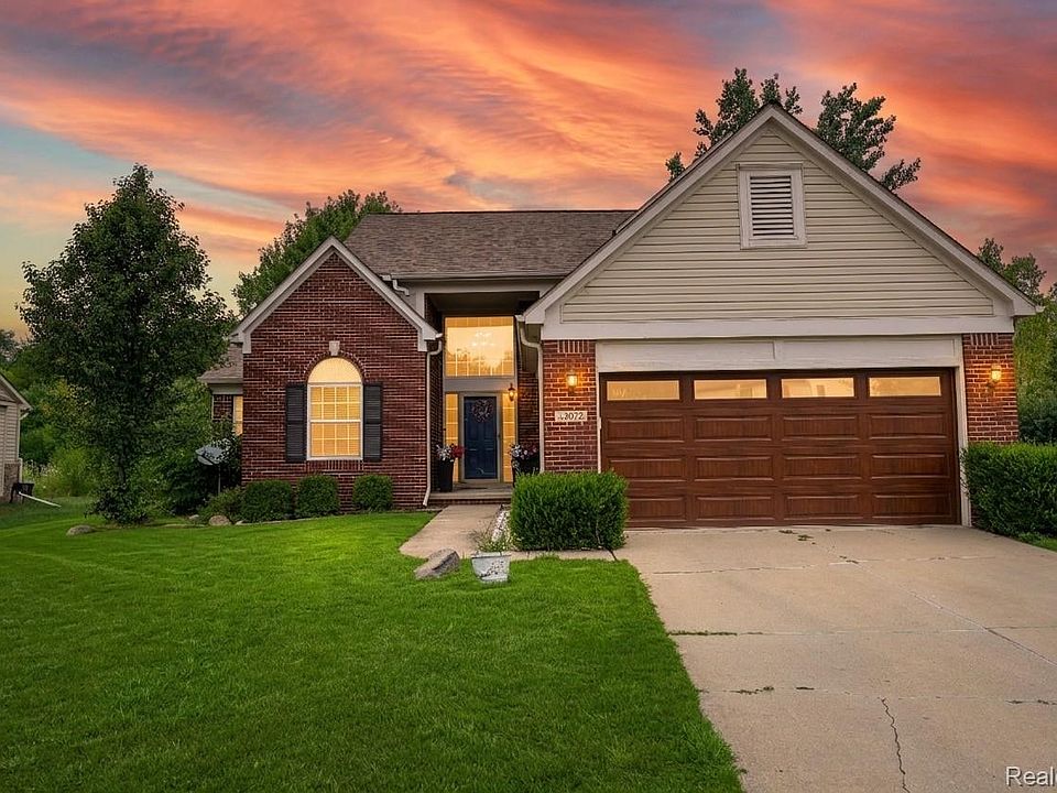 1st image of 43072 Bradley Dr