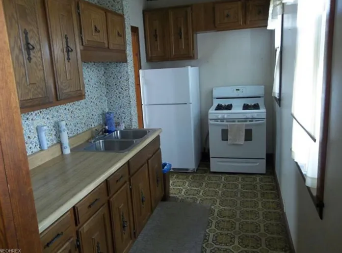 1440 Beatty Ave — Photo 6