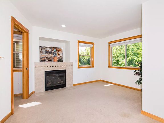 5th image of 13435 G Greenwood Ave N