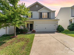 4710 Opus Ln, Charlotte, NC 28214