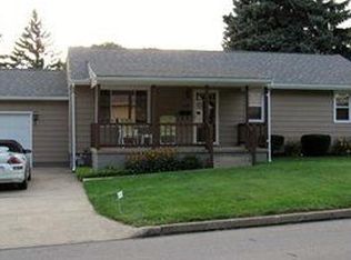 408 Indiana Ave, Farrell, PA 16121