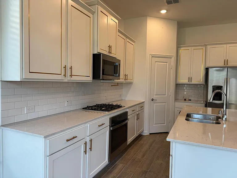1213 Superbloom Ave — Photo 18