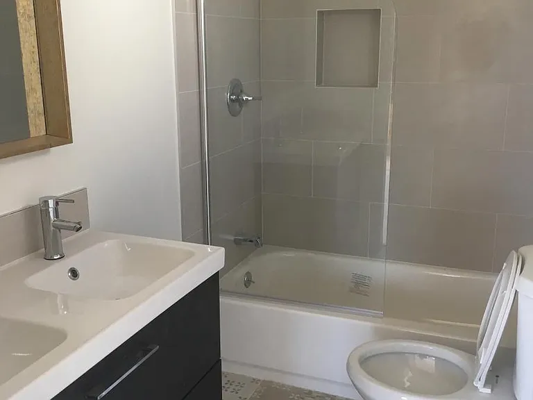 1131 Sunvue Pl — Photo 9