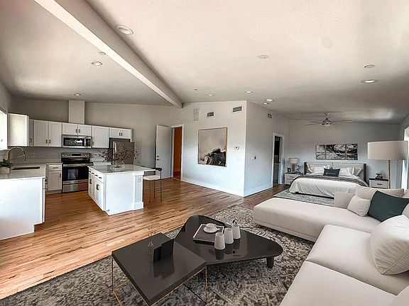 2nd image of 6283 La Vista Dr #E-301