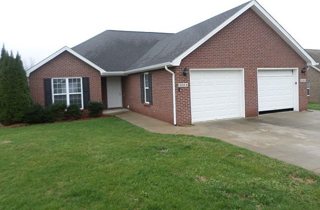 Clay's Pointe 2-Bedroom Duplex