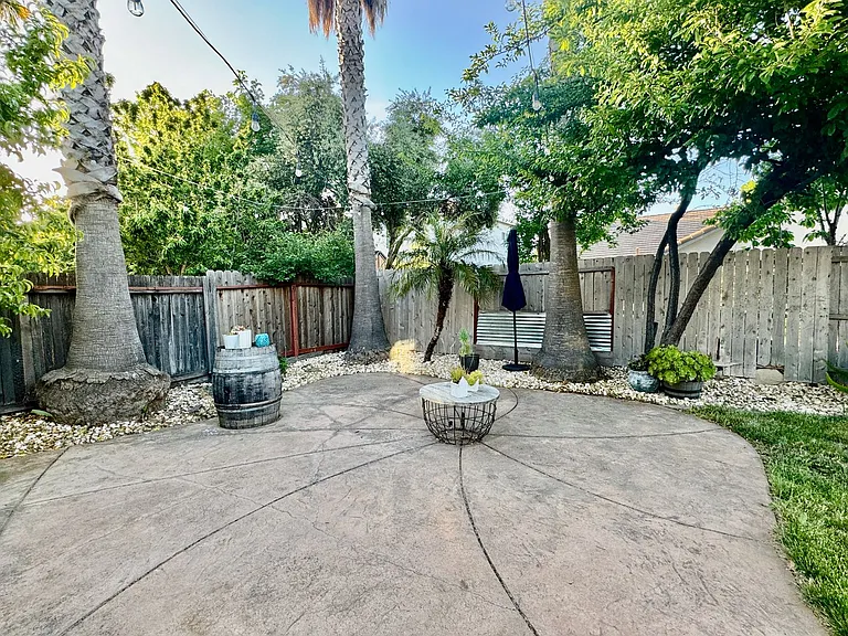 3550 Saint Lucia Pl — Photo 38