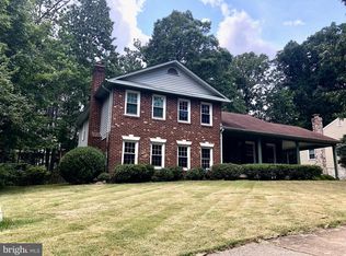 12212 Redwood Ct, Woodbridge, VA