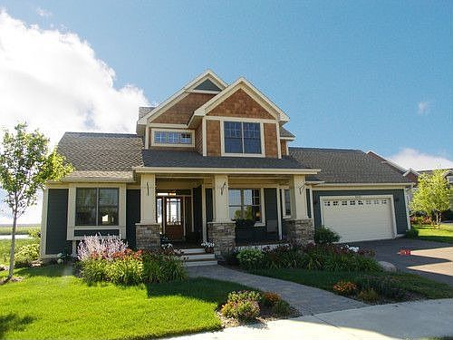 2nd image of 6420 E Laketowne Dr NE