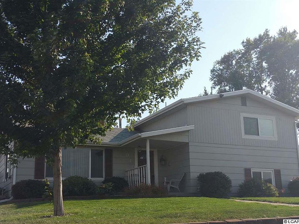 2nd image of 940 Stewart Ave
