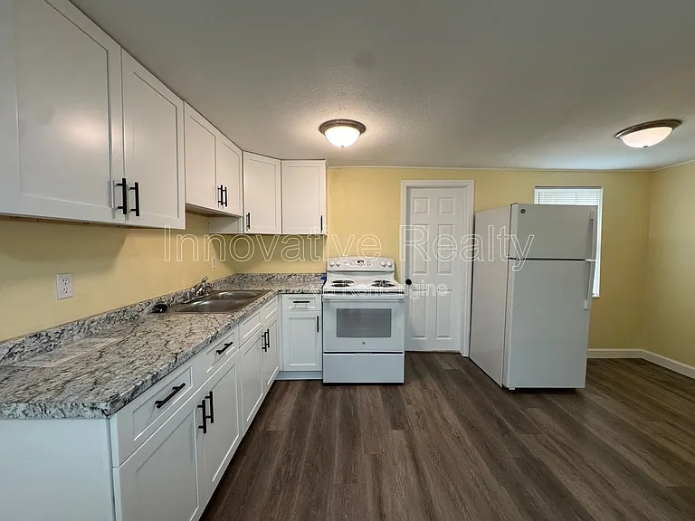 205D N Fern Dr — Photo 2