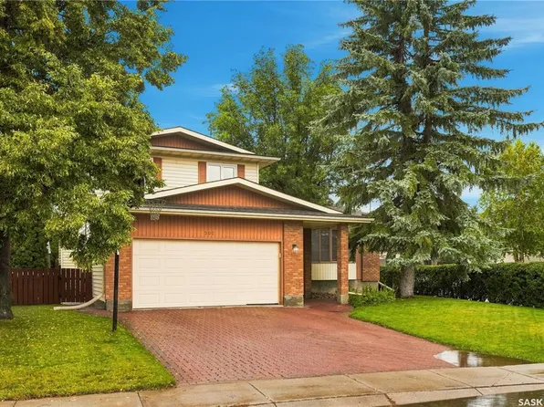 202 Zeman COURT, Saskatoon, SK S7K 7W5