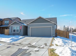 1011 SE 6th St, Bend, OR 97702