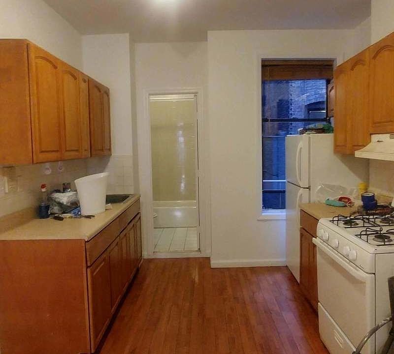 1st image of 414 Amsterdam Ave APT 3N